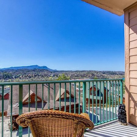 Gorgeous 2Bd 2Bth Condo With Mountain Views Pool Hot Tub Game Room Close To Parkway 비둘기 포지 외부 사진