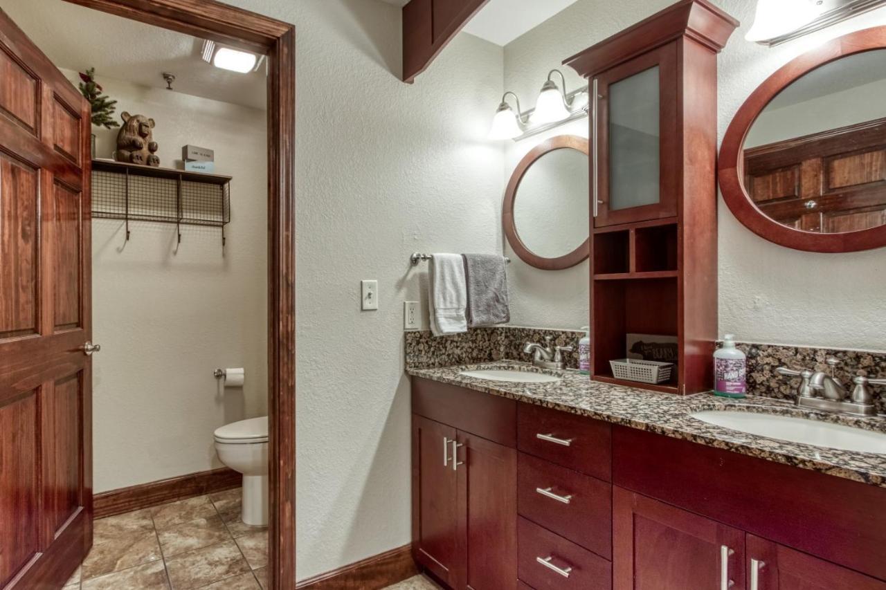 Gorgeous 2Bd 2Bth Condo With Mountain Views Pool Hot Tub Game Room Close To Parkway 비둘기 포지 외부 사진