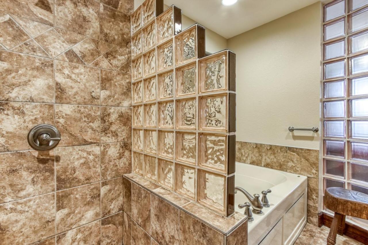 Gorgeous 2Bd 2Bth Condo With Mountain Views Pool Hot Tub Game Room Close To Parkway 비둘기 포지 외부 사진