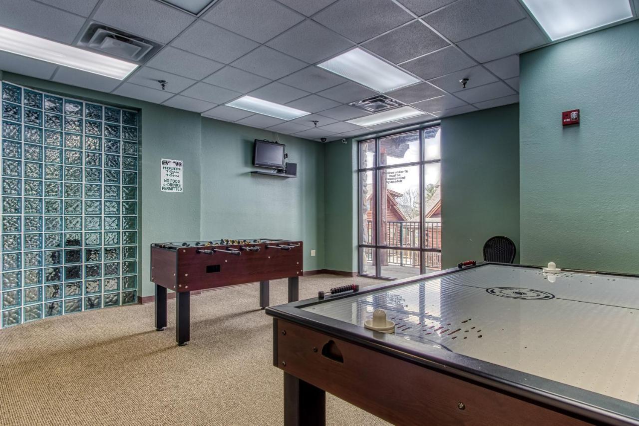 Gorgeous 2Bd 2Bth Condo With Mountain Views Pool Hot Tub Game Room Close To Parkway 비둘기 포지 외부 사진